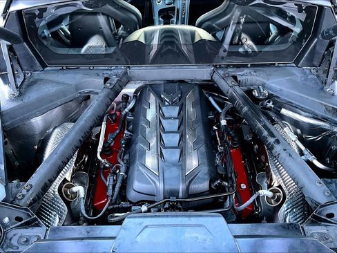 Used 2022 Chevrolet Corvette Stingray Coupe w/ Z51 Performance Package image 29