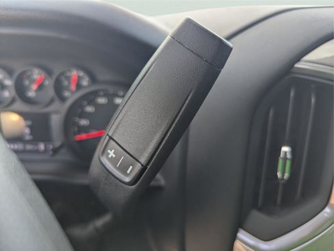 Used 2026 Chevrolet Silverado 2500 Custom w/ Custom Value Package image 18