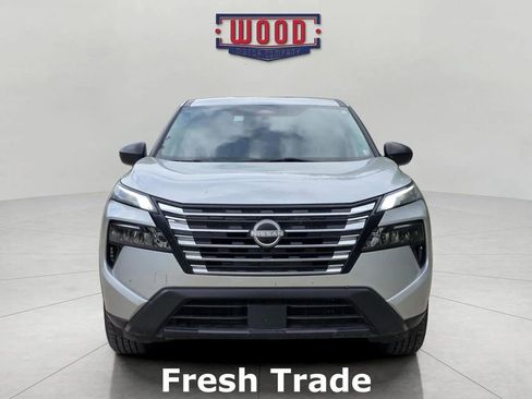 Used 2024 Nissan Rogue S image 2