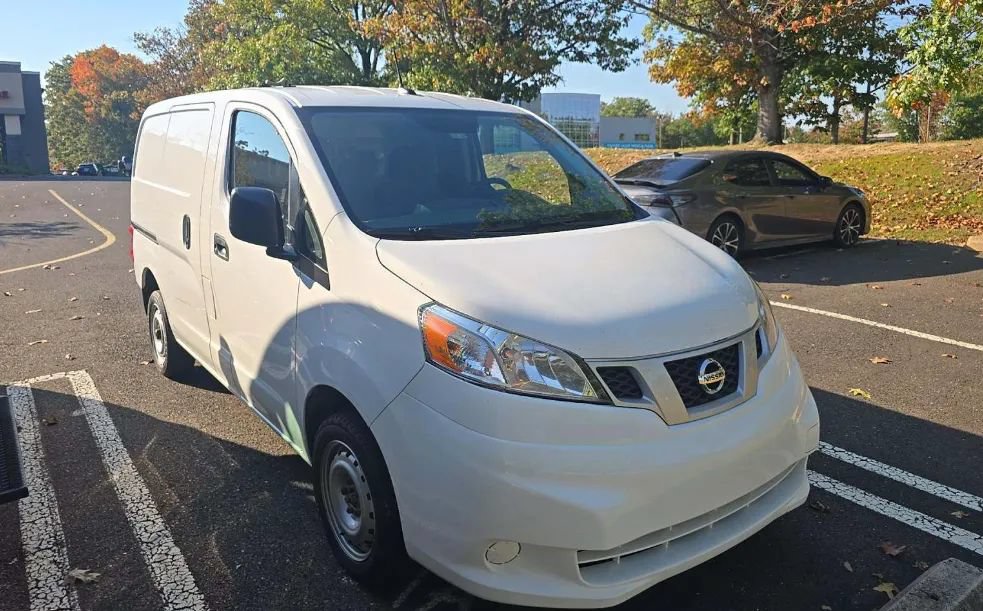 Used 2020 Nissan NV200 S FWD image 3
