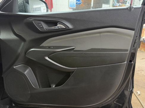 Used 2024 Chevrolet Trax ACTIV w/ Driver Confidence Package image 24