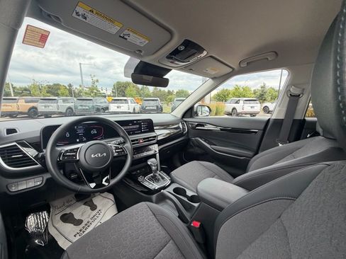 Used 2026 Kia Seltos S AWD/4WD image 8