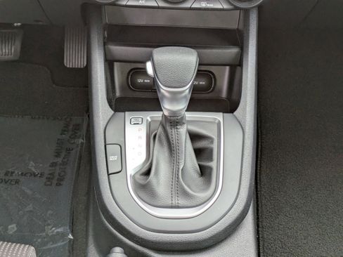 Used 2021 Kia Forte LXS image 14