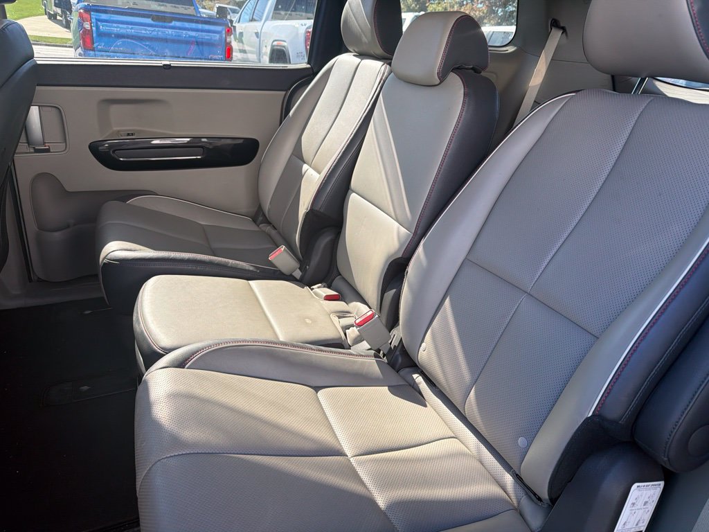 Used 2018 Kia Sedona EX FWD image 9