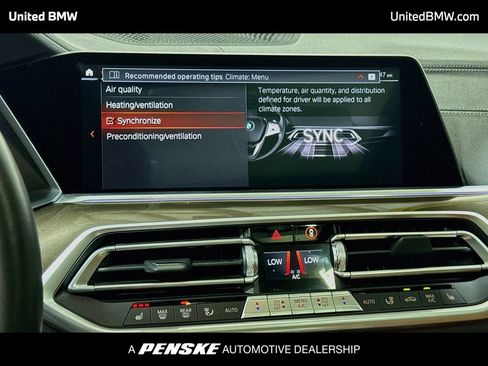Used 2023 BMW X5 xDrive40i w/ M Sport Package AWD/4WD image 18