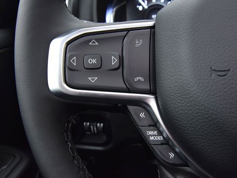 New 2026 RAM 1500 4x4 Crew Cab image 31