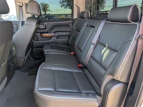 Used 2019 Chevrolet Silverado 3500 High Country w/ Duramax Plus Package image 28