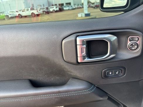 Used 2022 Jeep Wrangler Unlimited Rubicon 4xe w/ Steel Bumper Group image 11