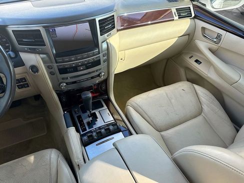 Used 2015 Lexus LX 570 570 image 29