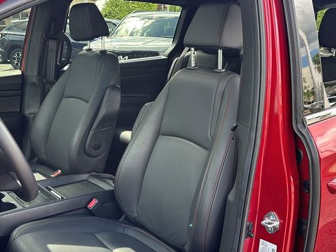 Used 2025 Honda Odyssey Sport-L image 10