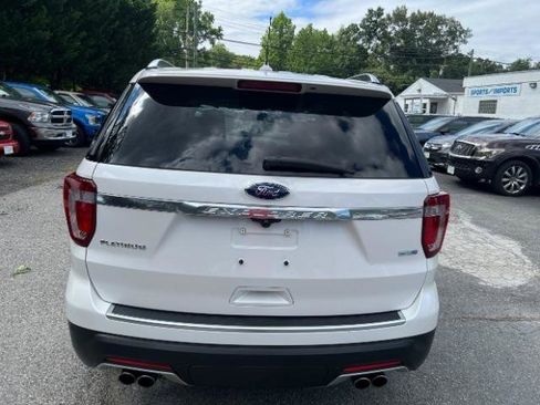 Used 2018 Ford Explorer Platinum AWD/4WD image 8