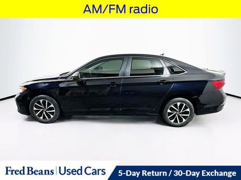 Used 2022 Volkswagen Jetta S image 4