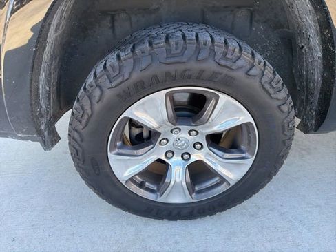 Used 2020 RAM 1500 Laramie w/ Sport Appearance Package image 10