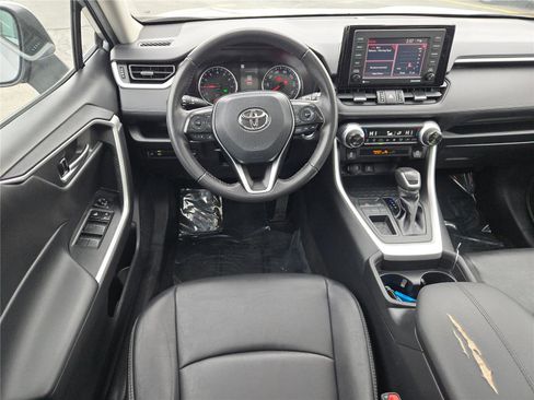 Used 2021 Toyota RAV4 XLE Premium FWD image 21