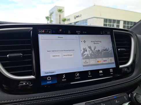 New 2026 Chrysler Pacifica Select w/ S Appearance Package image 15