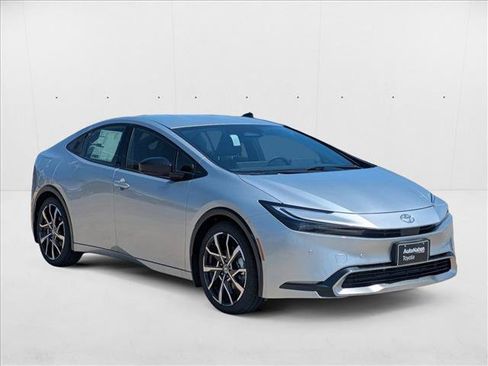 New 2026 Toyota Prius Plug-In Hybrid FWD image 7