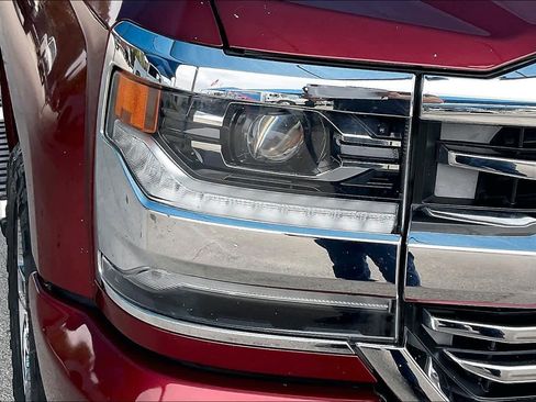 Used 2017 Chevrolet Silverado 1500 High Country image 27