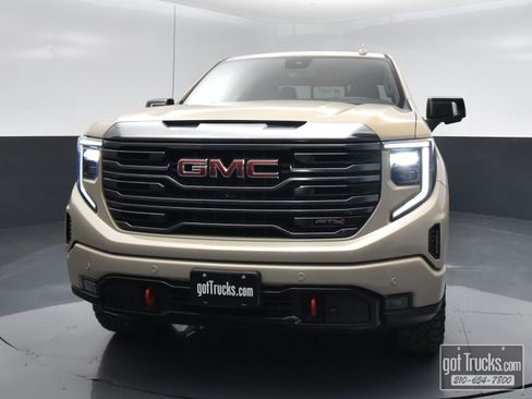 Used 2023 GMC Sierra 1500 AT4 w/ AT4 Premium Package AWD/4WD image 53