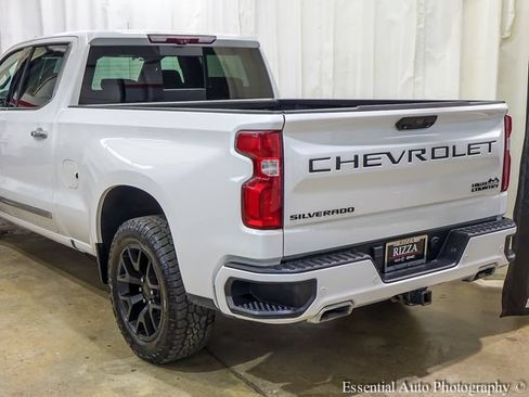 Used 2024 Chevrolet Silverado 1500 High Country w/ High Country Premium Package AWD/4WD image 5
