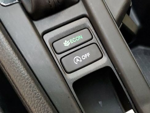 Certified 2025 Honda Accord SE image 31