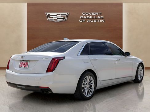 Used 2018 Cadillac CT6 2.0T RWD image 4