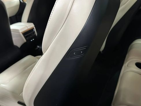 Used 2018 Tesla Model X 75D image 13
