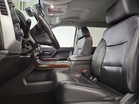 Used 2018 GMC Sierra 1500 SLT image 16