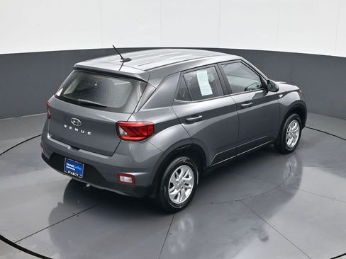 Certified 2026 Hyundai Venue SE image 17