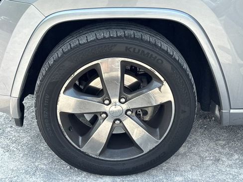 Used 2015 Jeep Grand Cherokee Overland w/ Advanced Technology Group RWD image 25