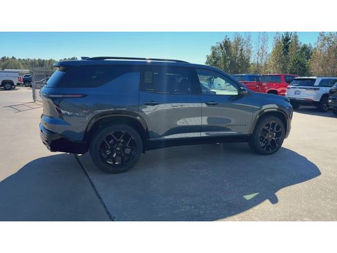 New 2026 Chevrolet Traverse RS w/ LPO, Floor Liner Package image 9