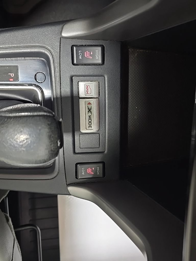 Used 2016 Subaru Forester 2.5i Touring w/ Eyesight & Navigation System AWD/4WD image 27