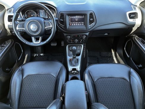 Used 2020 Jeep Compass Latitude w/ Cold Weather Group image 9