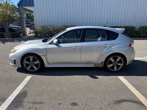 Used 2009 Subaru Impreza WRX STI image 2