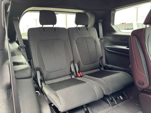 New 2026 Jeep Grand Cherokee L Laredo RWD image 9