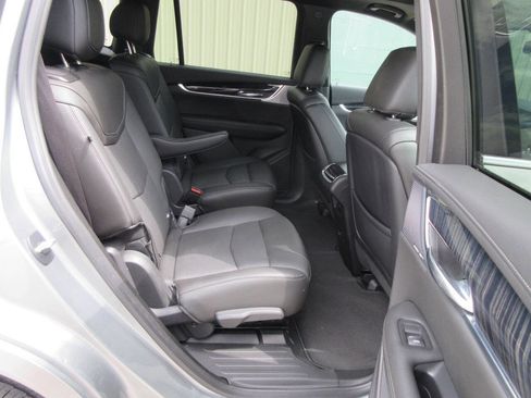 Used 2023 Cadillac XT6 Premium Luxury AWD/4WD image 15