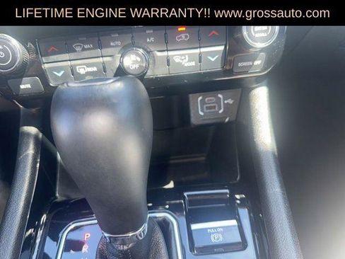 Certified 2025 Jeep Compass Limited AWD/4WD image 22