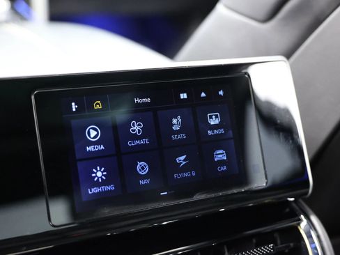 Used 2020 Bentley Flying Spur W12 image 74