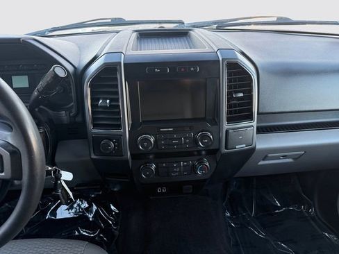 Used 2019 Ford F150 XLT image 3