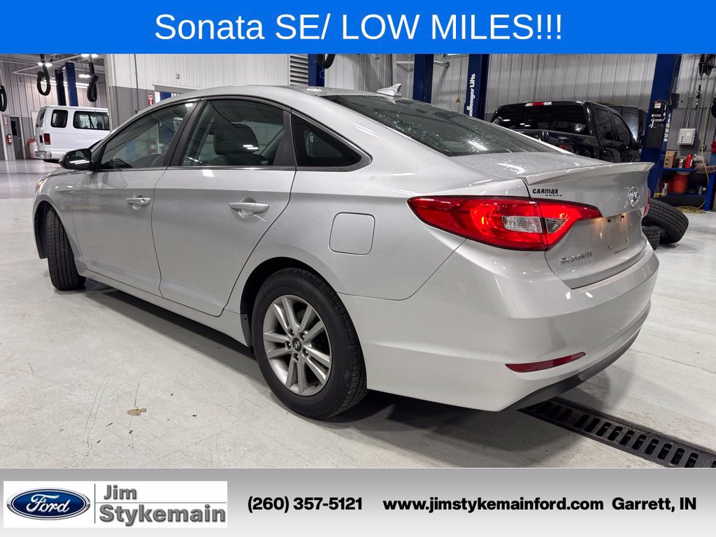 Used 2015 Hyundai Sonata SE w/ Option Group 09 FWD image 5