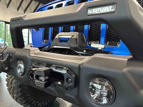 Used 2022 Jeep Wrangler Unlimited Rubicon w/ Xtreme Recon 35" Tire Package image 5