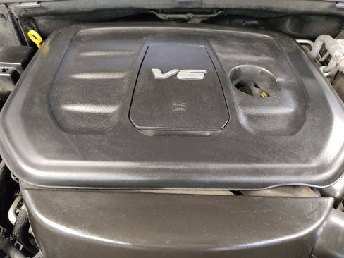 Used 2019 Jeep Grand Cherokee Altitude image 30