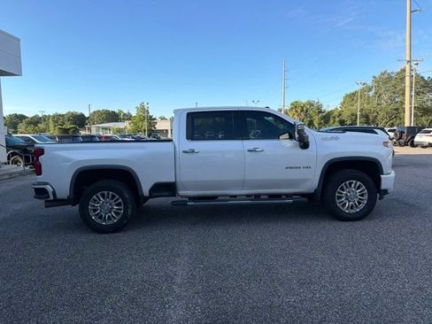 Used 2020 Chevrolet Silverado 2500 High Country w/ Z71 Off-Road Package AWD/4WD image 4