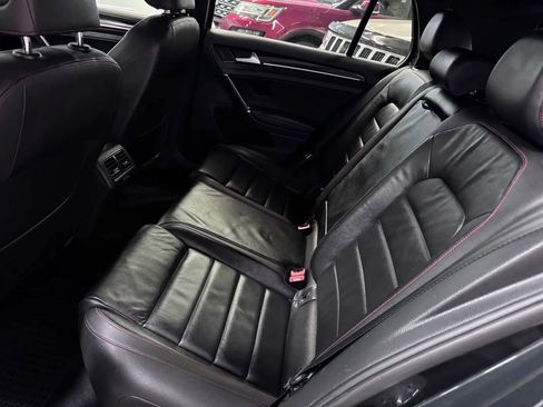 Used 2015 Volkswagen GTI SE image 15