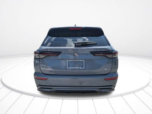 New 2026 Mitsubishi Outlander SE FWD image 5