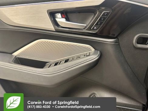 Used 2023 Acura MDX SH-AWD w/ Technology Package image 36