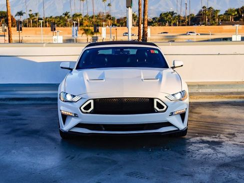 Used 2020 Ford Mustang Premium image 3