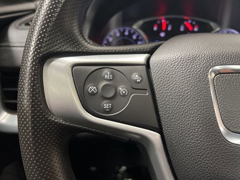 Certified 2022 GMC Terrain SLE w/ Driver Convenience Package image 16