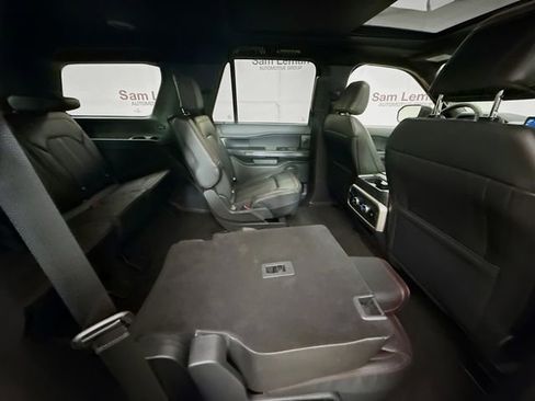 Used 2024 Ford Expedition Limited image 30