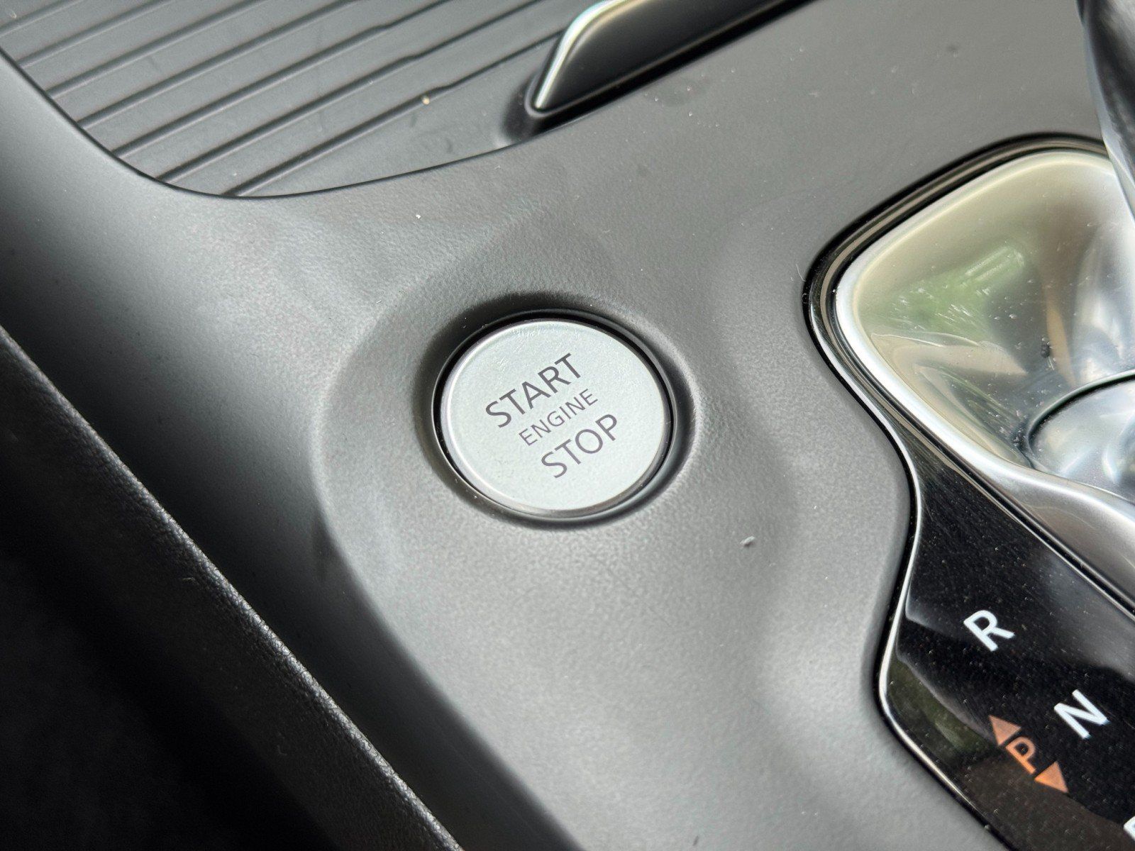 Used 2021 INFINITI QX50 FWD image 32