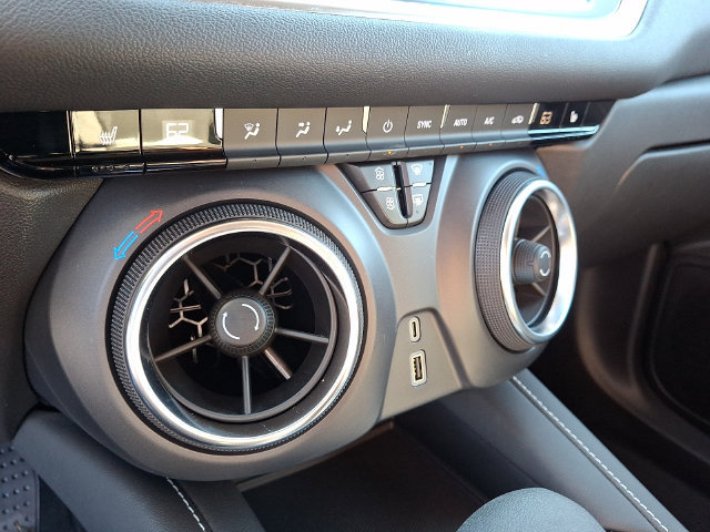 Used 2024 Chevrolet Blazer LT FWD image 15